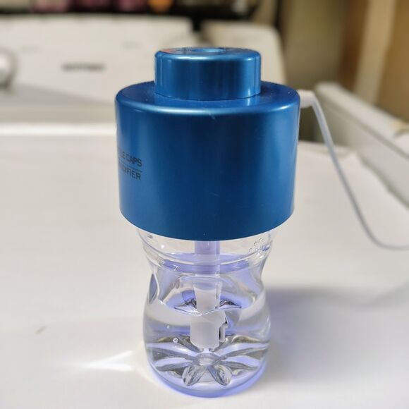 Mini Portable Blue Bottle Cap Air Humidifier With USB Cable for Office & Home - Picture 2 of 11